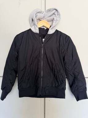 Gap Kids Black Sherpa Lined Bomber Jacket With Grey Hood Size M 8-9